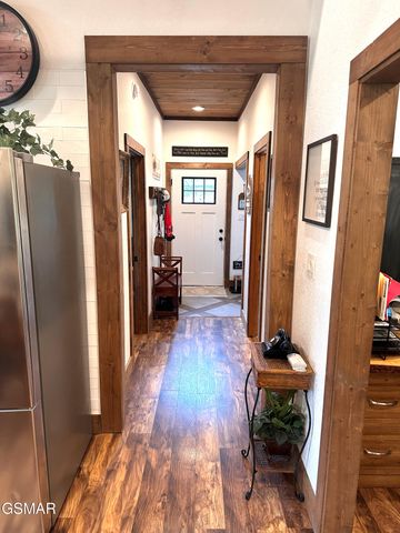 4445 Liberty Road, Cosby, TN 37722