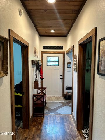 4445 Liberty Road, Cosby, TN 37722