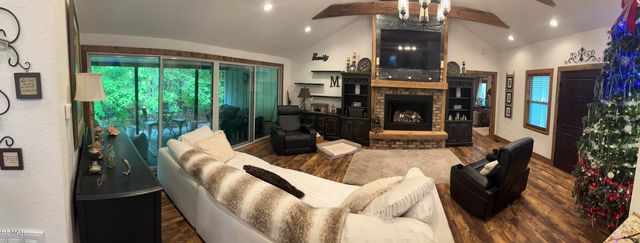 4445 Liberty Road, Cosby, TN 37722