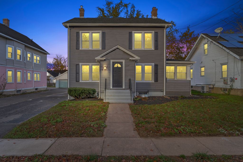 30 Murray Street, East Hartford, CT 06108