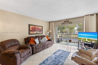 1000 Hillcrest Ct 214 214, Hollywood, FL 33021