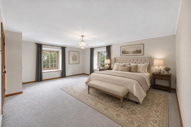 675 SUNSET CIRCLE, Green Bay, WI 54301