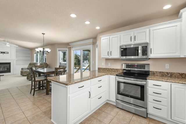 4943 Hemingway Drive, Ames, IA 50014