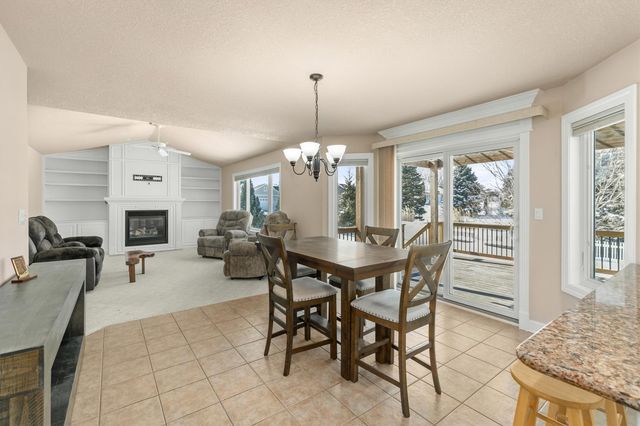 4943 Hemingway Drive, Ames, IA 50014