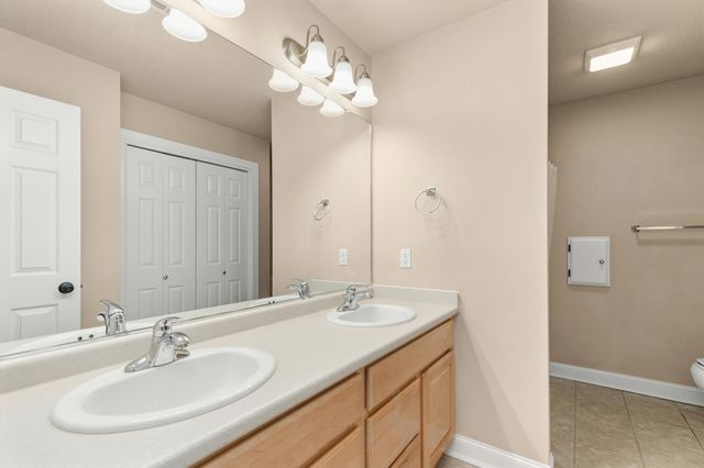 4943 Hemingway Drive, Ames, IA 50014