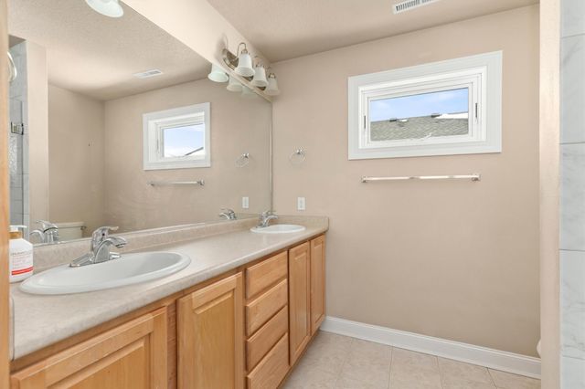 4943 Hemingway Drive, Ames, IA 50014