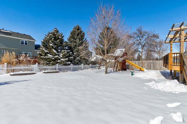 4943 Hemingway Drive, Ames, IA 50014