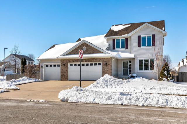 4943 Hemingway Drive, Ames, IA 50014