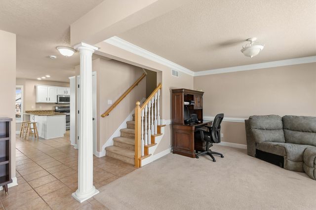 4943 Hemingway Drive, Ames, IA 50014