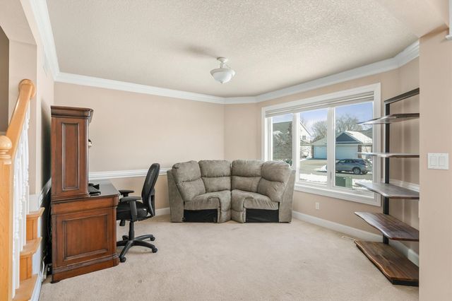 4943 Hemingway Drive, Ames, IA 50014