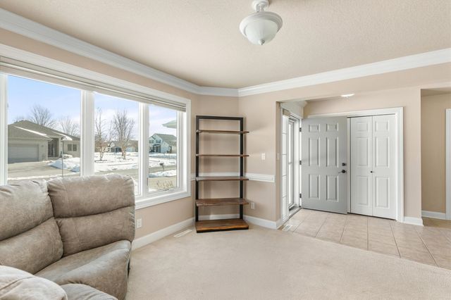 4943 Hemingway Drive, Ames, IA 50014