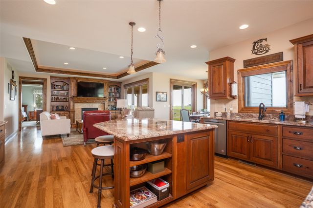 13565 S 60th Avenue W, Mitchellville, IA 50169