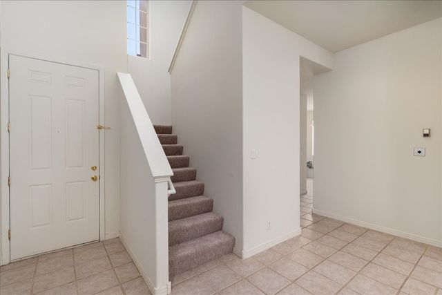 6532 Camino Rojo, Santa Fe, NM 87507