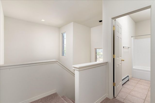 6532 Camino Rojo, Santa Fe, NM 87507