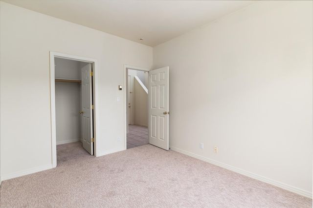 6532 Camino Rojo, Santa Fe, NM 87507