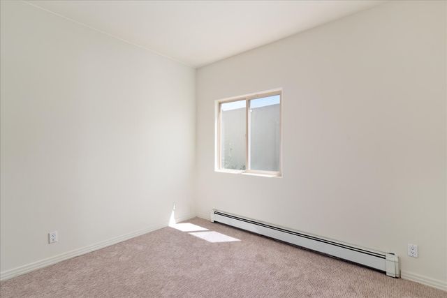 6532 Camino Rojo, Santa Fe, NM 87507