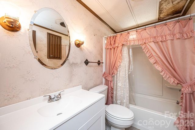 2474 Chandler Place, Granite Falls, NC 28630