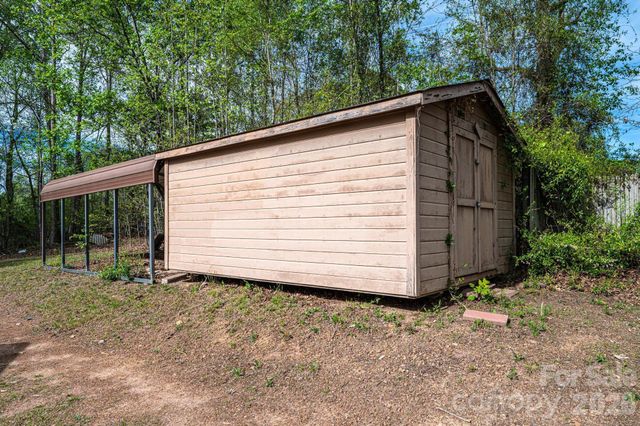 2474 Chandler Place, Granite Falls, NC 28630