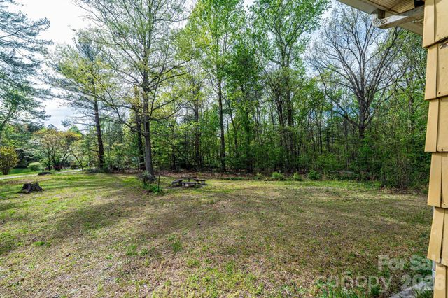 2474 Chandler Place, Granite Falls, NC 28630