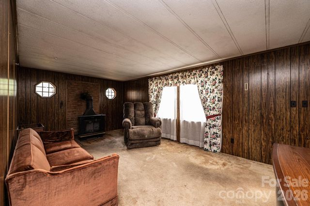 2474 Chandler Place, Granite Falls, NC 28630