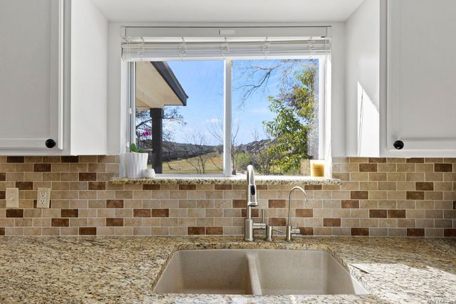 257 Michelle Ln, Boerne, TX 78006