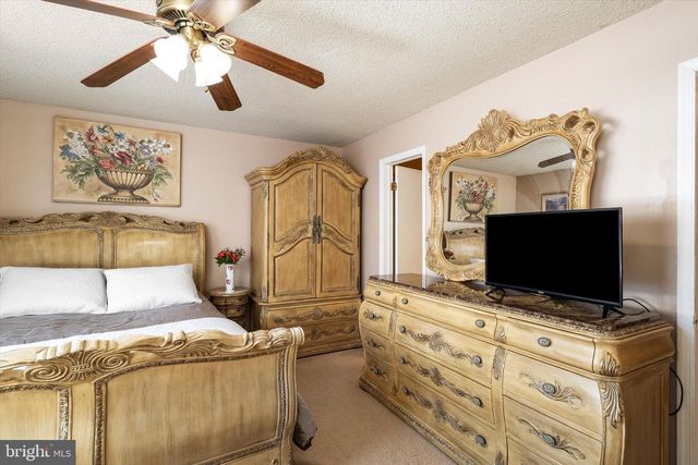 2 BRITTON CT, Lawrenceville, NJ 08648