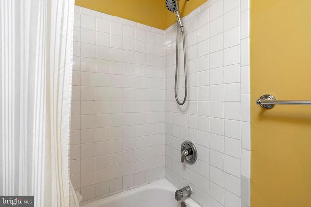 2 BRITTON CT, Lawrenceville, NJ 08648