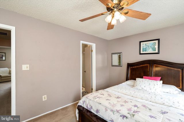 2 BRITTON CT, Lawrenceville, NJ 08648