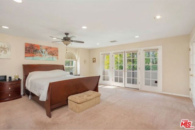 16155 Otsego Street, Encino (los Angeles), CA 91436