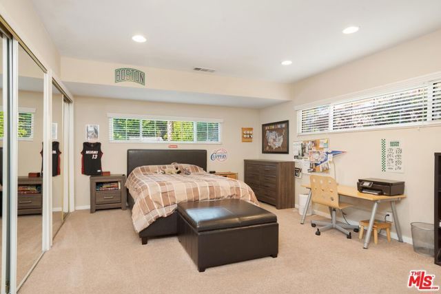 16155 Otsego Street, Encino (los Angeles), CA 91436