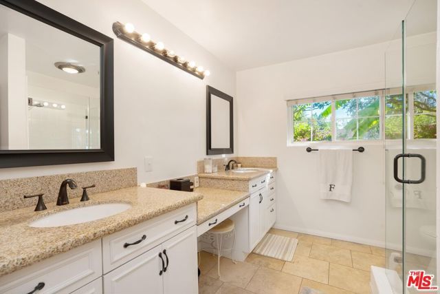 16155 Otsego Street, Encino (los Angeles), CA 91436