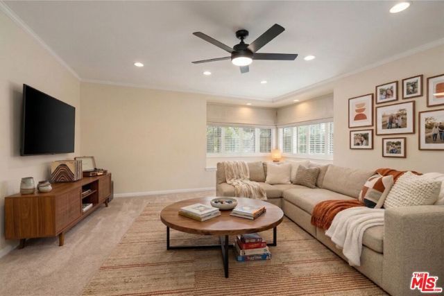 16155 Otsego Street, Encino (los Angeles), CA 91436