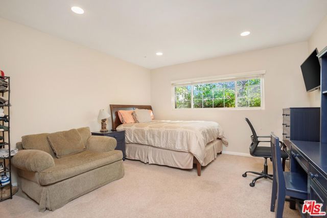 16155 Otsego Street, Encino (los Angeles), CA 91436