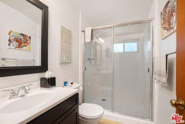 16155 Otsego Street, Encino (los Angeles), CA 91436