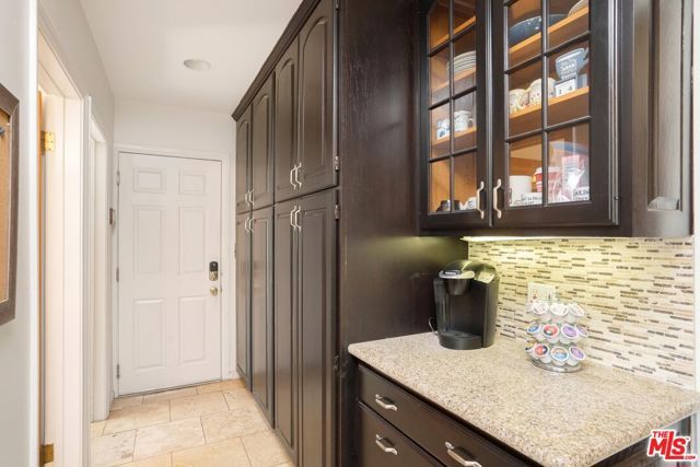 16155 Otsego Street, Encino (los Angeles), CA 91436