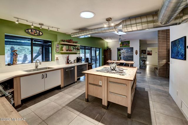 4550 N Placita De Las Chacras, Tucson, AZ 85718
