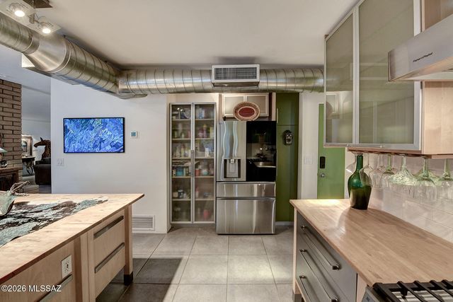 4550 N Placita De Las Chacras, Tucson, AZ 85718