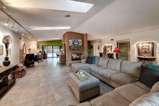 4550 N Placita De Las Chacras, Tucson, AZ 85718