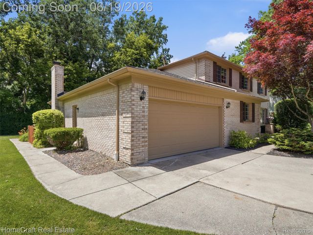 8829 WOODBERRY Road, Plymouth Charter Township, MI 48170