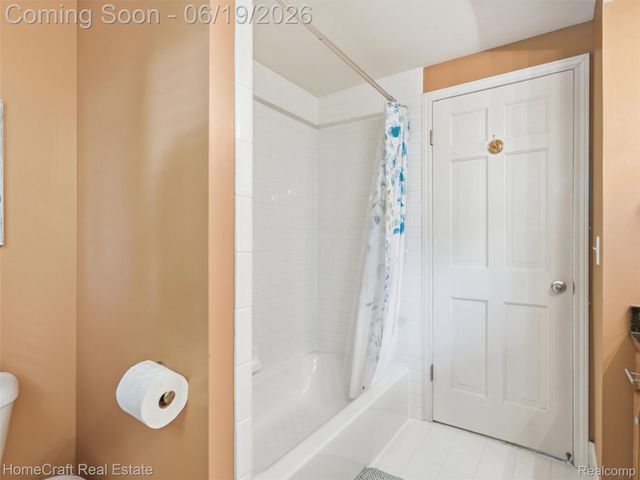 8829 WOODBERRY Road, Plymouth Charter Township, MI 48170