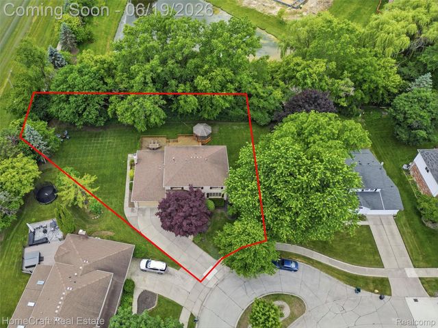 8829 WOODBERRY Road, Plymouth Charter Township, MI 48170