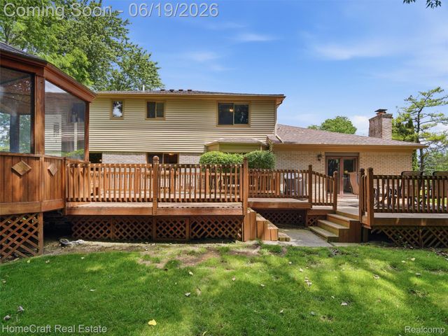 8829 WOODBERRY Road, Plymouth Charter Township, MI 48170
