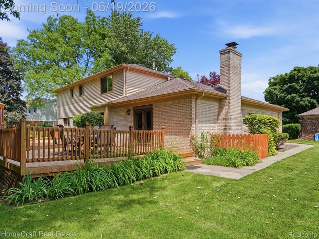 8829 WOODBERRY Road, Plymouth Charter Township, MI 48170