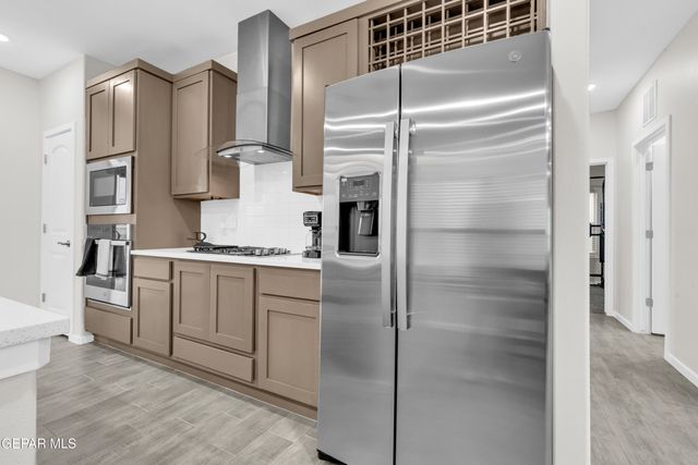 9928 MARISABEL Place, Socorro, TX 79927