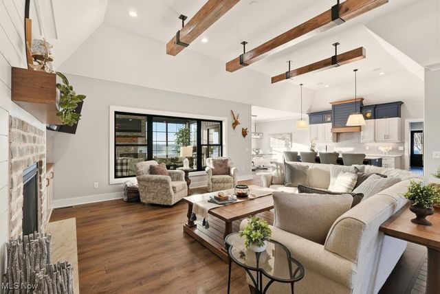 8257 Akron Avenue NW, Canal Fulton, OH 44614