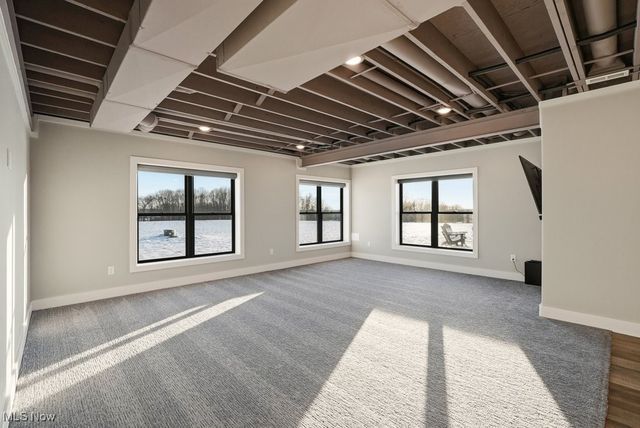 8257 Akron Avenue NW, Canal Fulton, OH 44614