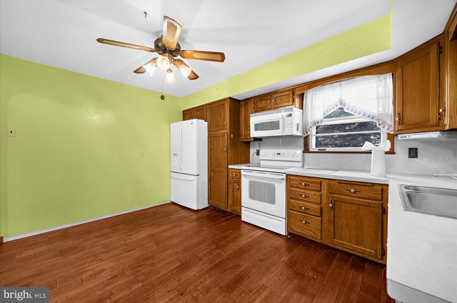 303 PERRY ST, Ridley Park, PA 19078