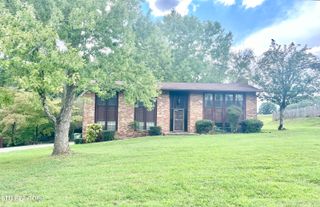 225 Asbury Drive, Maryville, TN 37804