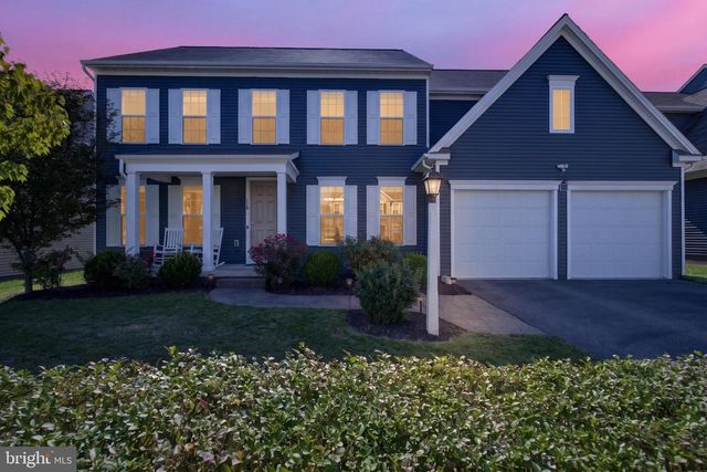 110 BITTERSWEET, Mechanicsburg, PA 17050