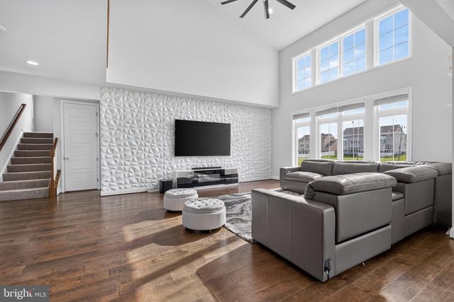 110 BITTERSWEET, Mechanicsburg, PA 17050
